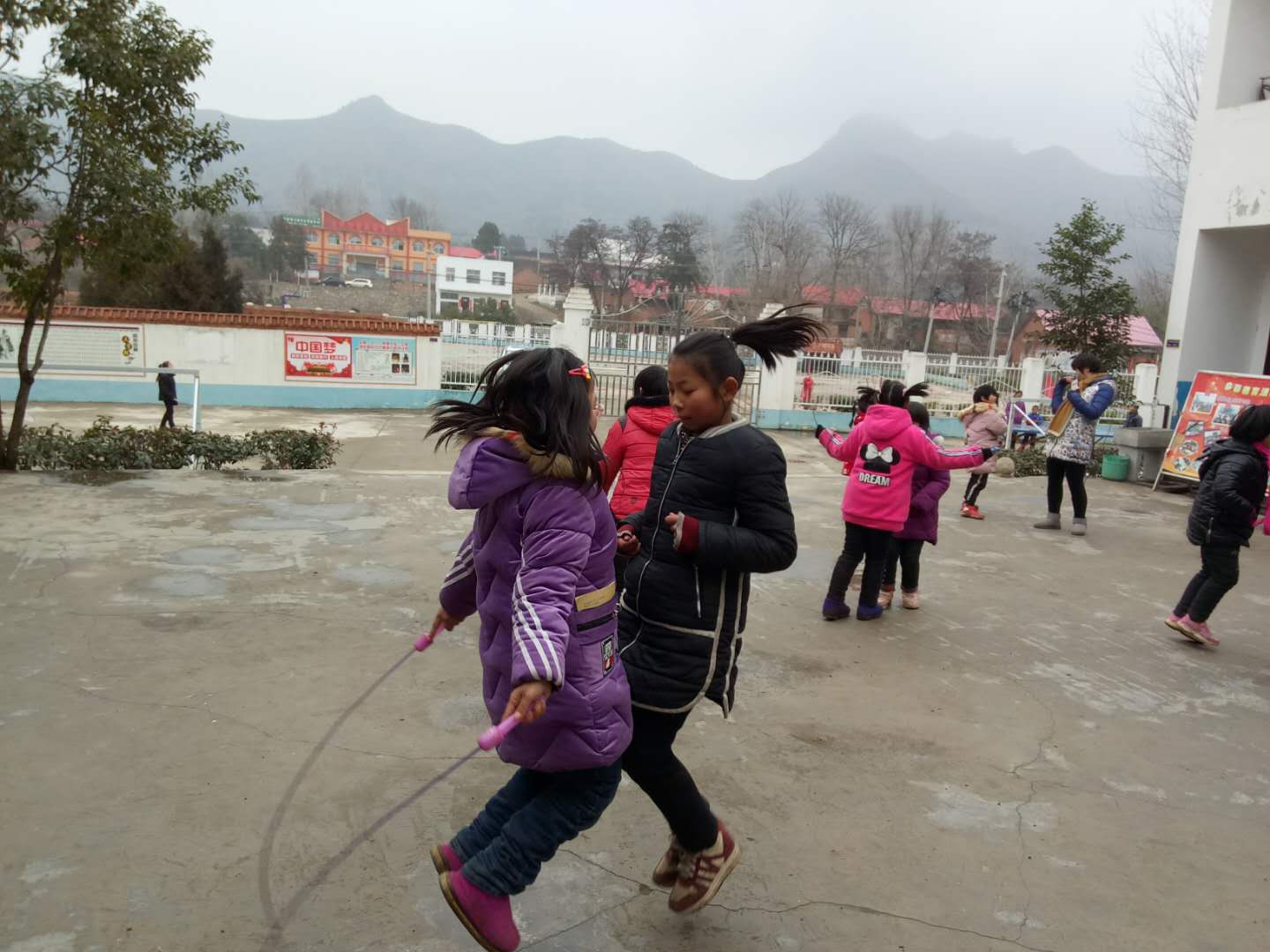 我运动 我健康 我快乐——淅川县老城镇王岭小学德育冬令营活动掠影