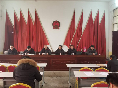 唐河县湖阳镇中心学校召开2019春季开学工作会议