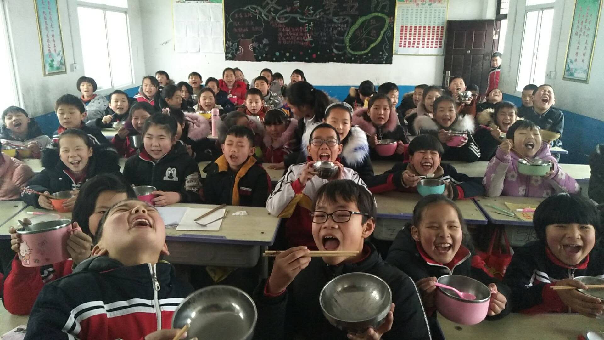 寺湾镇小 开展“浓浓汤圆情 欢乐闹元宵”主题德育活动