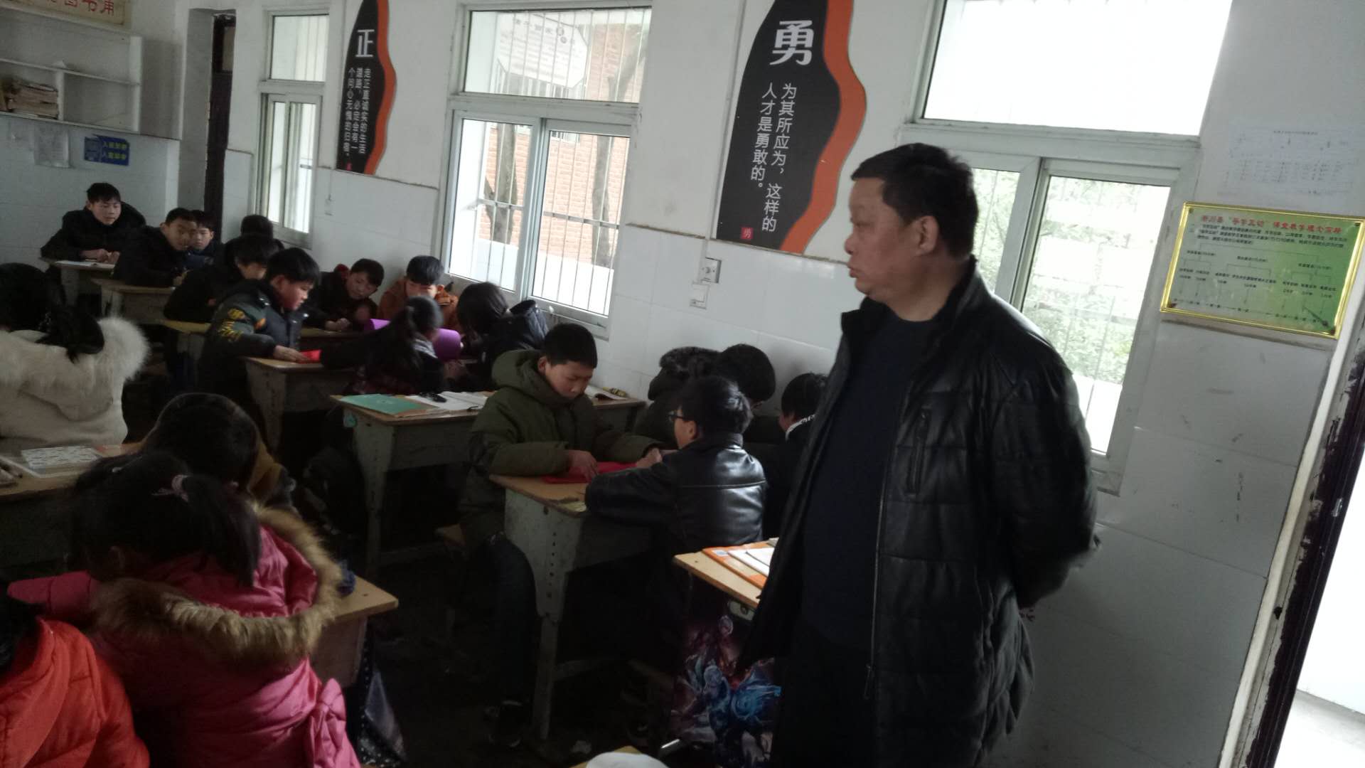 淅川县西簧乡初中开展“喜迎元宵节”主题系列活动