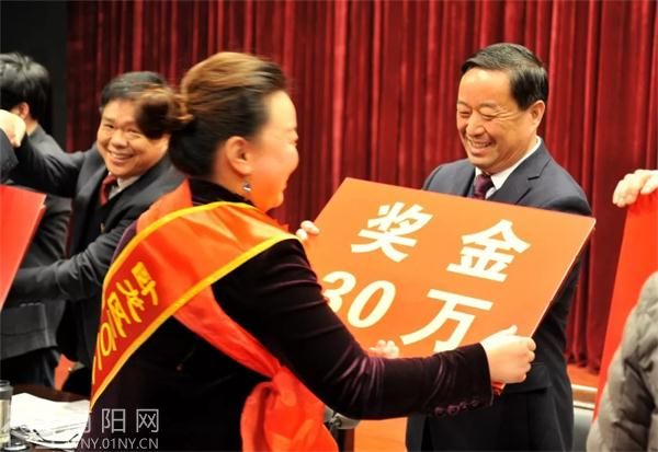 2019年经济工作要求_集团公司召开2019年经济工作会(2)