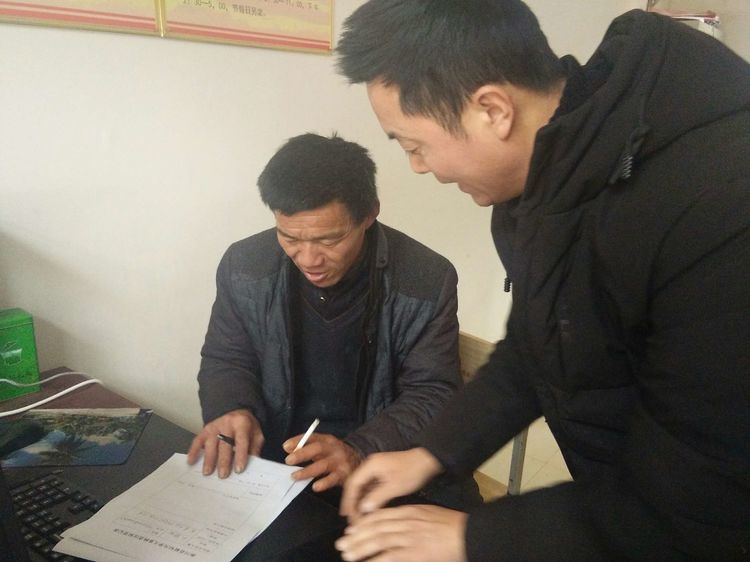 排查疑似失学儿童 助力脱贫攻坚工作 我们在路上—记淅川县毛堂乡白树小学教育扶贫工作