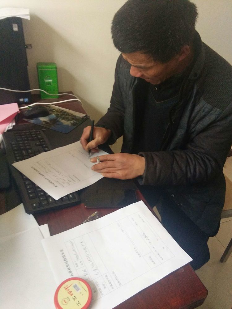 排查疑似失学儿童 助力脱贫攻坚工作 我们在路上—记淅川县毛堂乡白树小学教育扶贫工作