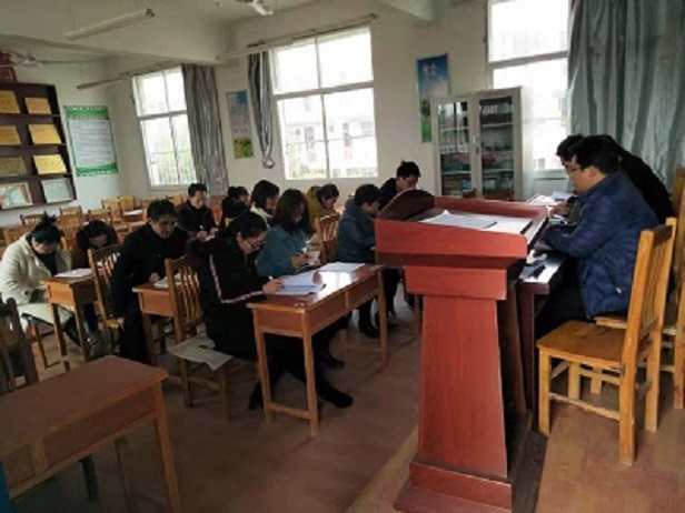 凝心聚力，共谋教学质量提升大计 ------王集二中召开九年级第一轮复习工作专题会