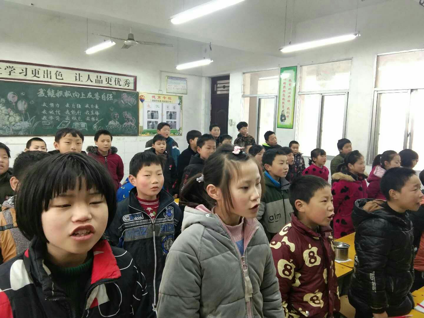 淅川县毛堂乡大庙小学周六德育社团日活动――学习雷锋精神