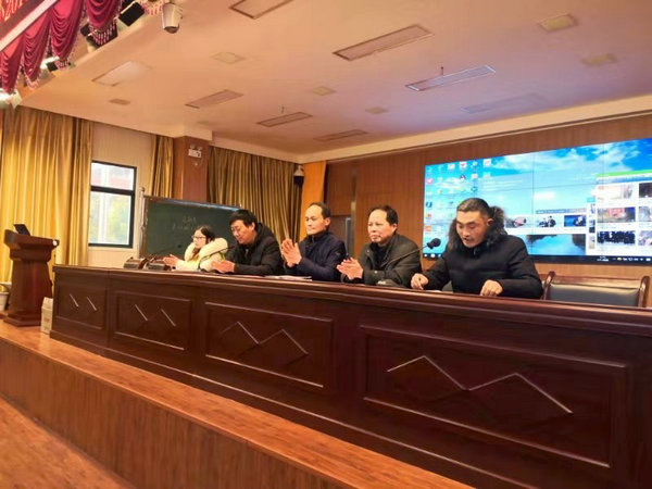 淅川县第二小学强力推进“家长志愿者”工作