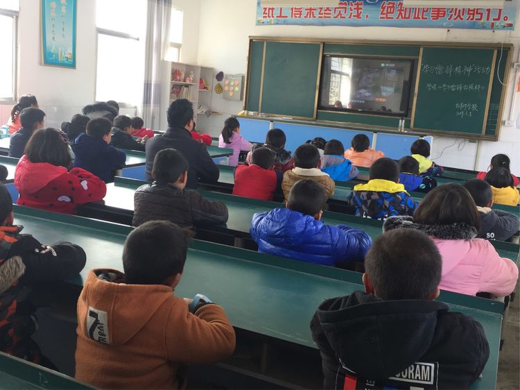 学雷锋精神 做美德少年——淅川县毛堂乡白树学校“学雷锋”活动纪实