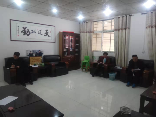 立目标 订计划 强措施 鼓干劲 淅川县九重二中召开中招复习备考会