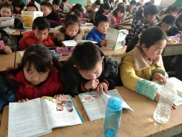 春日花似海 书海香更浓 九重二中周六德育社团日海量阅读社团开团