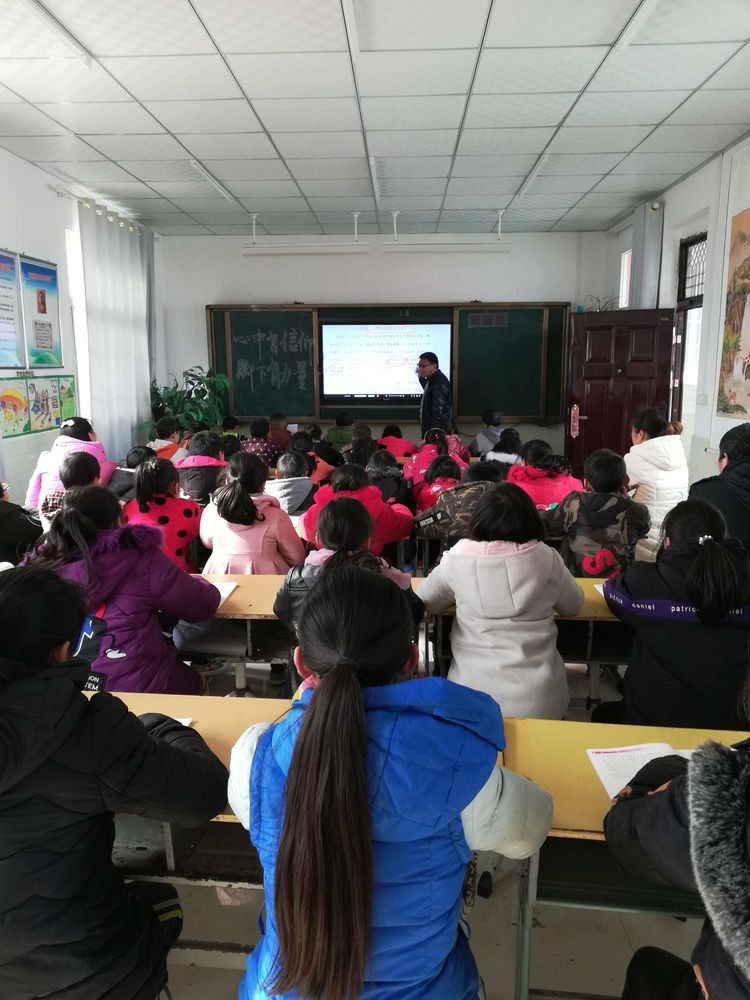 淅川县毛堂乡贾营希望小学:组织学生品读经典 树立坚定信仰