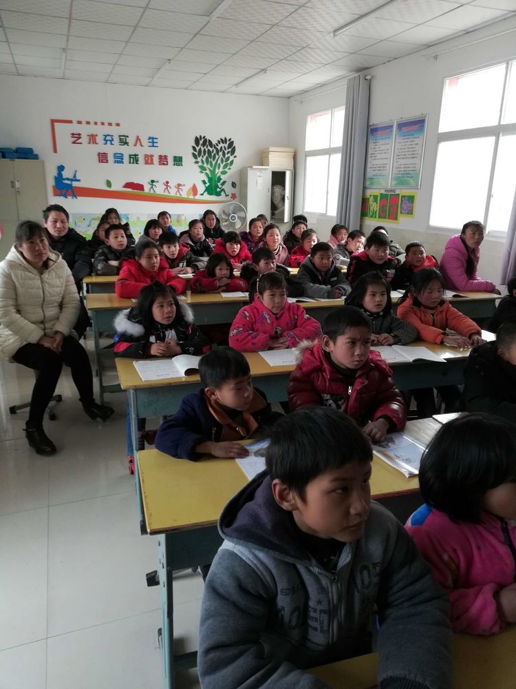 淅川县毛堂乡贾营希望小学:组织学生品读经典 树立坚定信仰