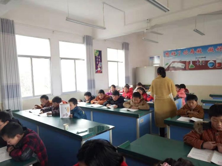 春暖花正开 德育正当时——毛淅川县堂乡大庙小学德育活动纪实