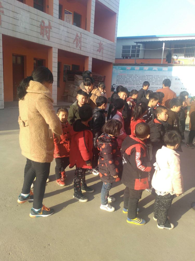 淅川县毛堂乡老沟小学：举行火灾疏散演练