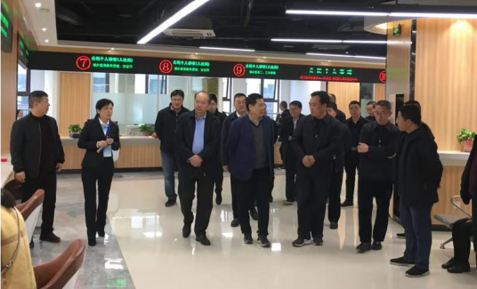 人社部领导莅淅督导调研社会保险扶贫
