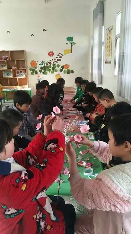 春暖“花”更艳——淅川县毛堂乡牧园学校德育手工社团活动纪实
