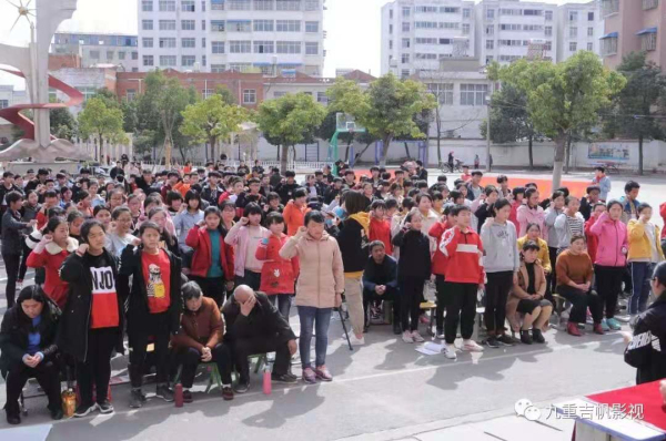 珍惜春光 不负众望 奋战百日 力创辉煌 九重二中举行2019中考百日冲刺誓师大会