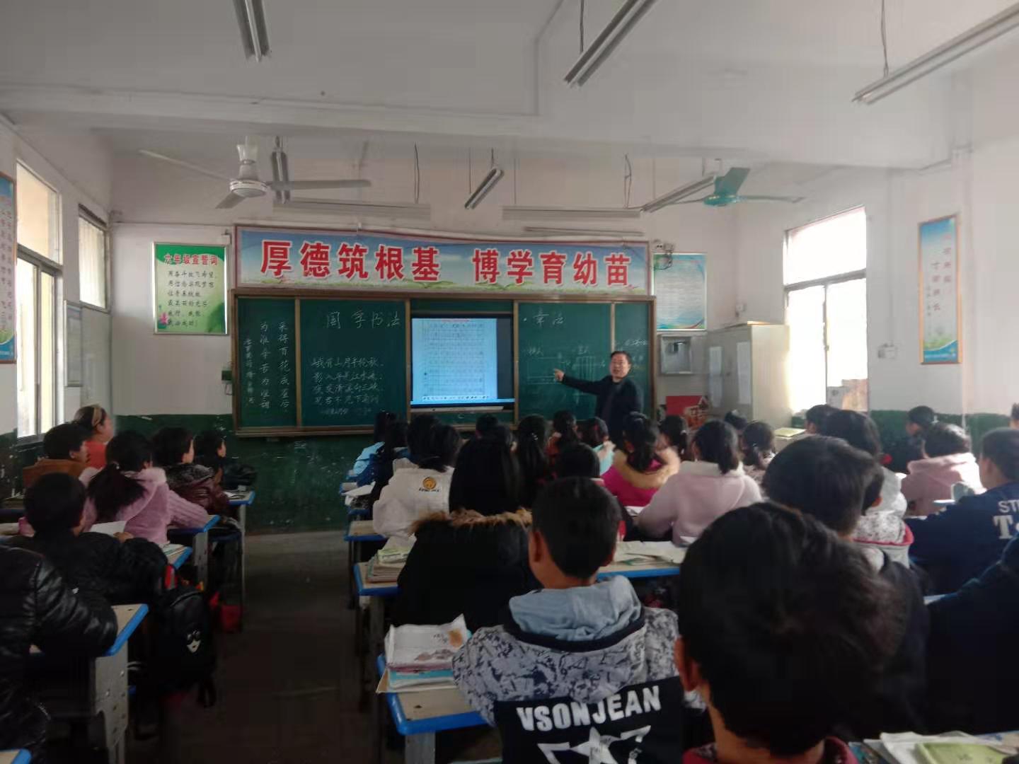 淅川县仓房镇小：第三周周六社团活动初见成效