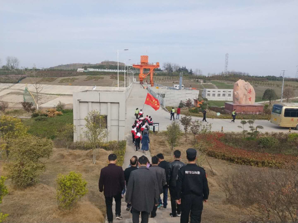 珍惜水资源 共筑生命线 淅川县九重二中组织德育标兵赴南水北调中线渠首课外活动基地研学旅行