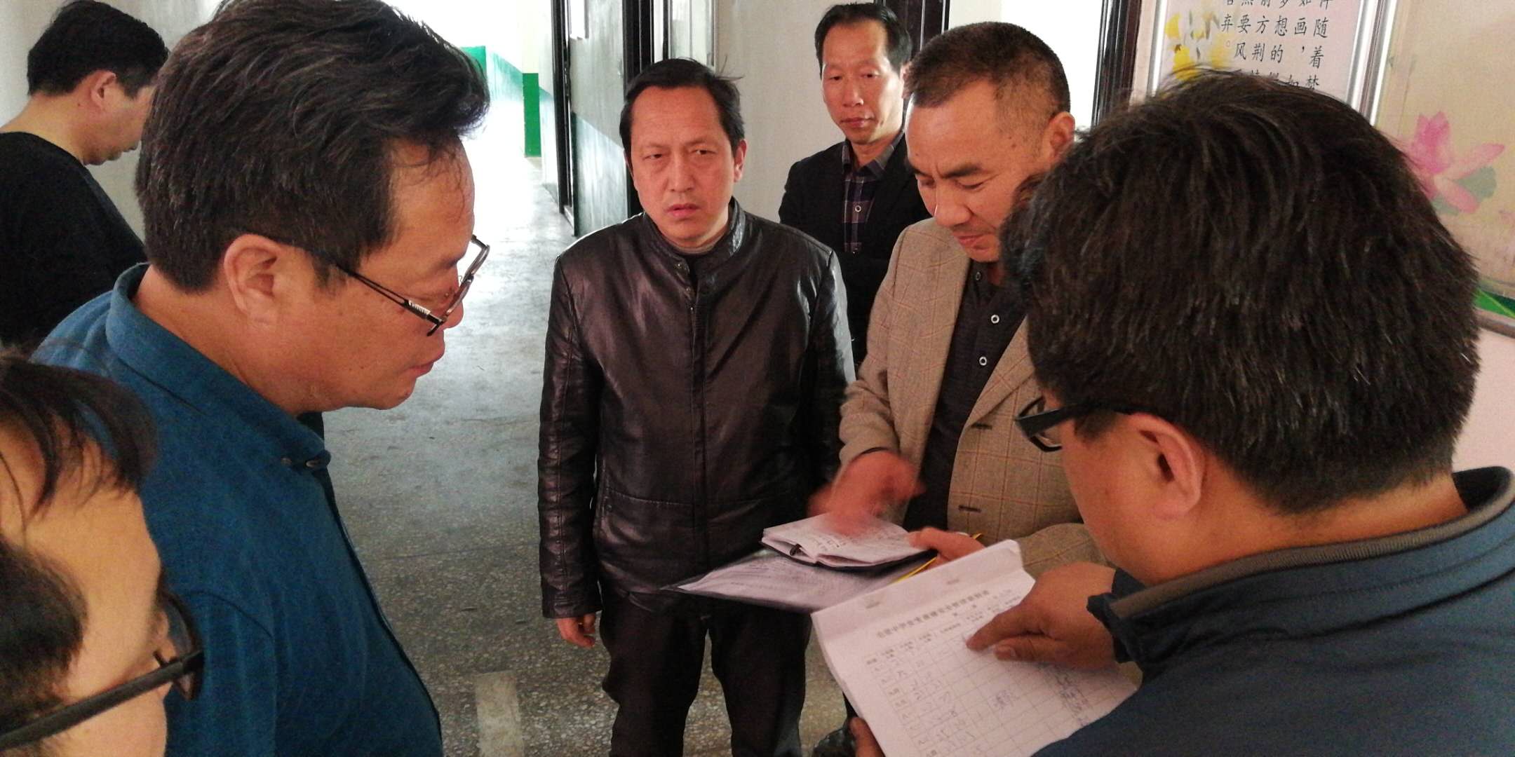 南阳市教体局莅临毛堂乡初级中学进行春期安全检查督导