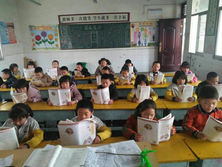 淅川县毛堂乡大庙小学3月3o日德育社团活动侧记